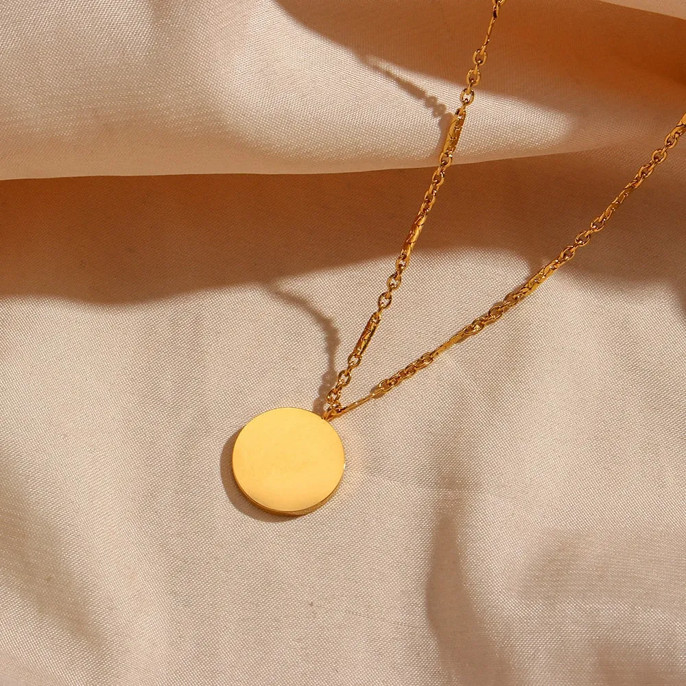 Minimalist Flower Pendant Necklace